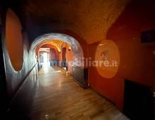 Interno palazzo — Loja em renda em Roma, Testaccio