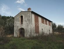 Moradia isolada à venda em Palaia Usiglian Del Vescovo