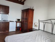 Blocco di 6 monolocali ad uso turistico con splendida vista mare
