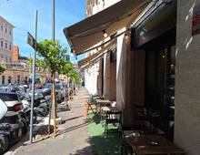 Mais à venda em Roma