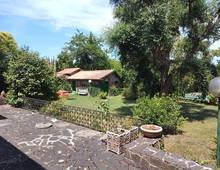 PUNTA DEL LAGO - Villa indipendente con grande parco privato