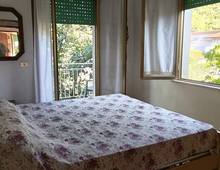 Proprietà immobiliare su due livelli vicino alla spiaggia