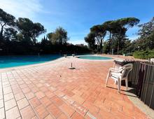 Bellissima Abitazione in Complesso Residenziale con Parco, Piscina, Tennis