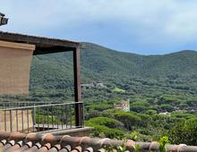Splendida ed Esclusiva Proprietà Incastonata nella Dolce Collina di Punta Ala