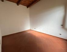 Villa in Bifamilare in Stile Toscano