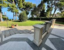Splendida Villa Incastonata sulla Prima Collina di Silvi, Perla dell’Adriatico