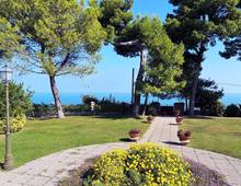 Splendida Villa Incastonata sulla Prima Collina di Silvi, Perla dell’Adriatico