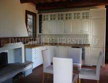 Splendido Casale Finemente Arredato Immerso nel Verde delle Colline Pisane della Valdera