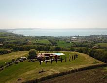 Fattoria delle Tartarughe. Incantevole Villa sul Lago
