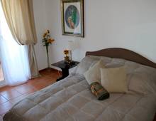 Fattoria delle Tartarughe. Incantevole Villa sul Lago