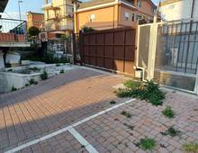 dragona nuova costruzione box e posti auto