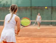 Vendesi attività avviata di circolo sportivo con bar e licenza esterna